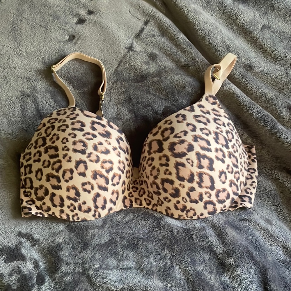 Lightly lined Demi bra :)